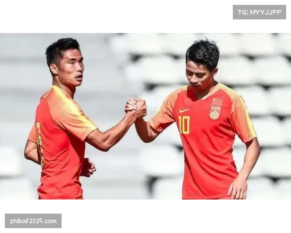 震动队主帅确认，球队新援、澳大利亚中锋马迪-罗切将进入首发阵容